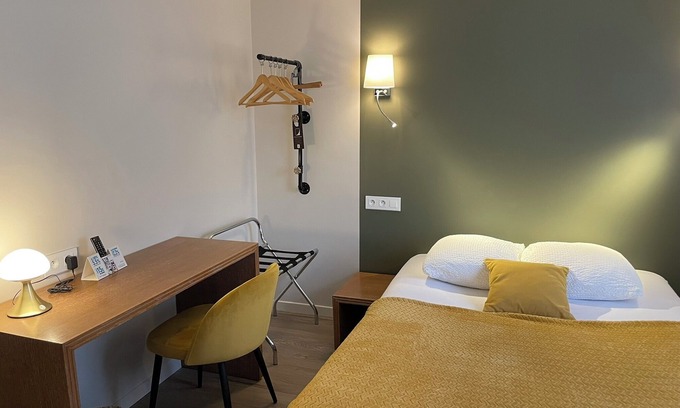 Briouze Hotel | Restaurant Hotel Logis Chez Sophie