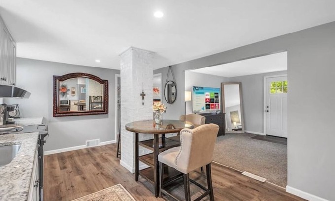 Willoughby Casa | Retreat at DTW