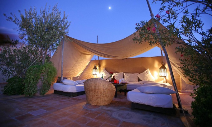 Diour Jdad Casa | La Douiria, tu propio Riad mini-marroquí privado.