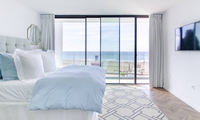 Rincón de la Victoria Casa | Rincon Del Mar Casa privada en primera linea de playa con vistas al mar