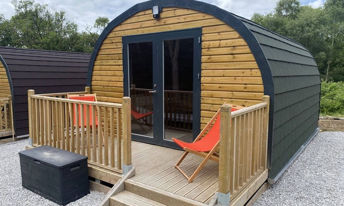 Abercwmboi Cabina | River Pod 3 (Pet Friendly) - a glamping pod that sleeps 2 guests in 1 bedroom