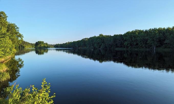 Merrill Chalet De Esquí | Riverfront - Kayaks - Game room - 15 min to Granite Peak Ski Resort