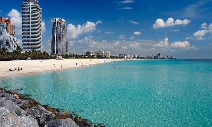 Sunrise Villa | Riverfront King Bed Pool Nearby Beach