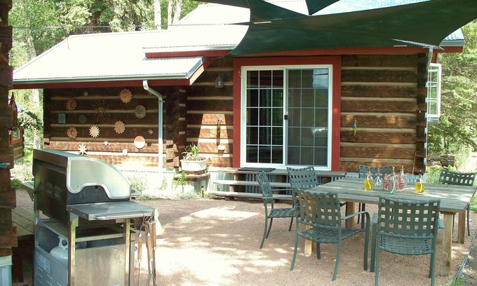 South Fork Cabina | Riverside Meadows Cabina principal en el Río Bravo