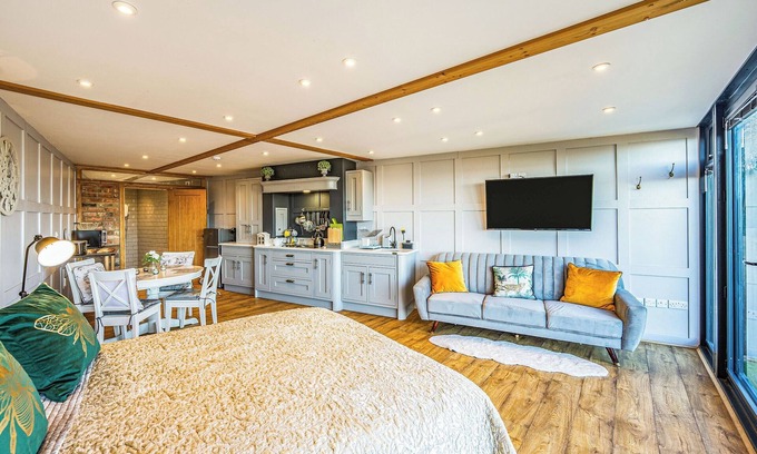 Gloucester Cabaña | Riverview Lodge - UK36550