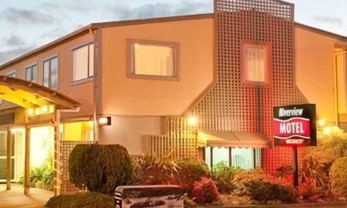 Whanganui Hotel | Riverview Motel