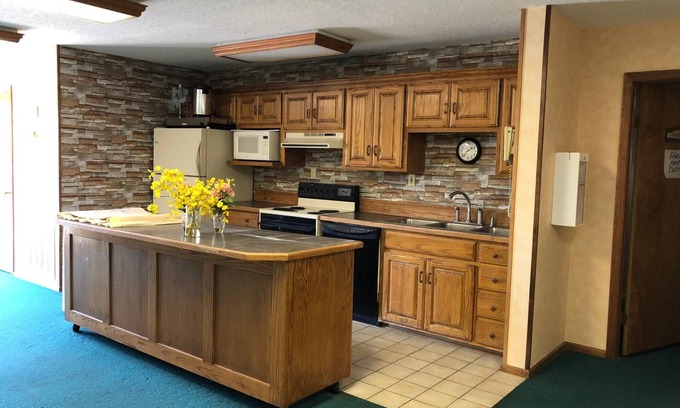 Glenwood Hotel | Riverwood Inn of Glenwood