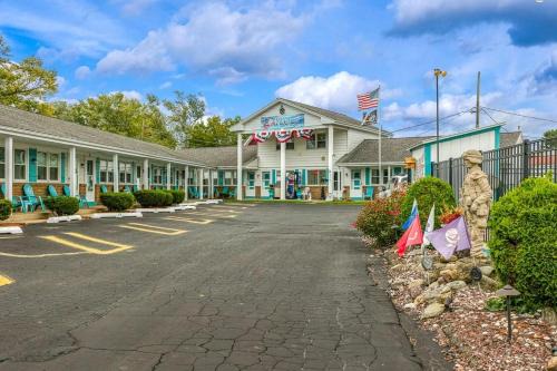 Erie Hotel | Riviera Motel