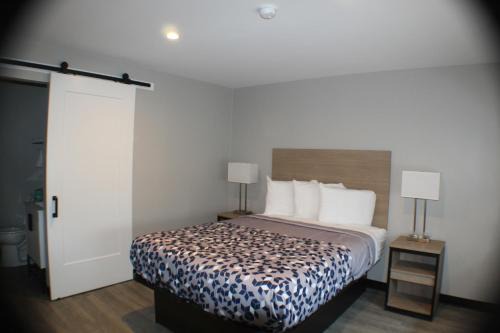 Delair Hotel | Riviera Motor Inn