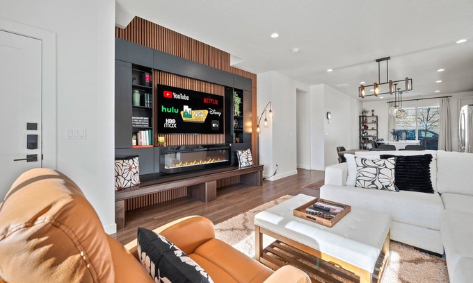 Mountain Green Casa | Roam Ski Den R5949B|1BR Snowbasin Retreat |Hot Tub