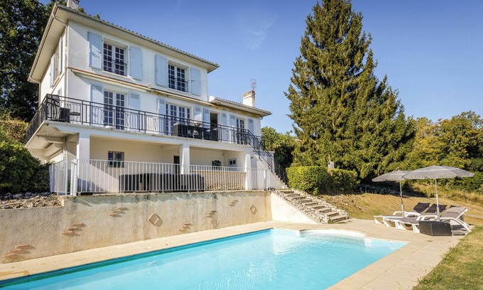 Pujols Villa | Rocaille, villa con piscina privada, buen wifi, privacidad, confort y servicio.