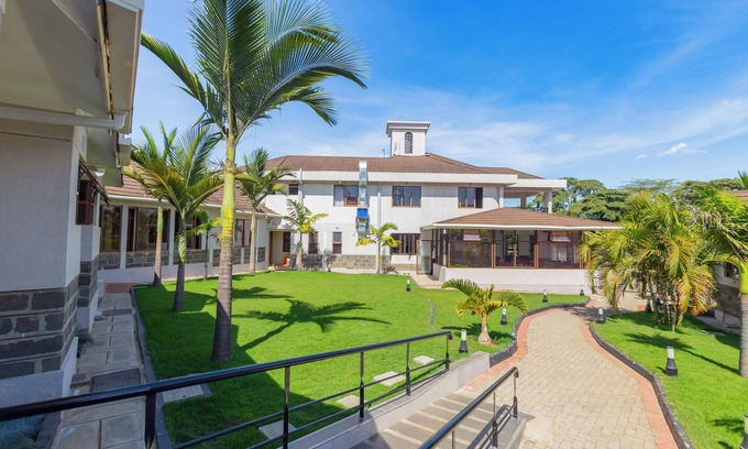 Nakuru Hotel | Rock Hyrax Hotel