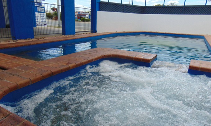 Rockhampton Hotel | Rockhampton Court Motor Inn