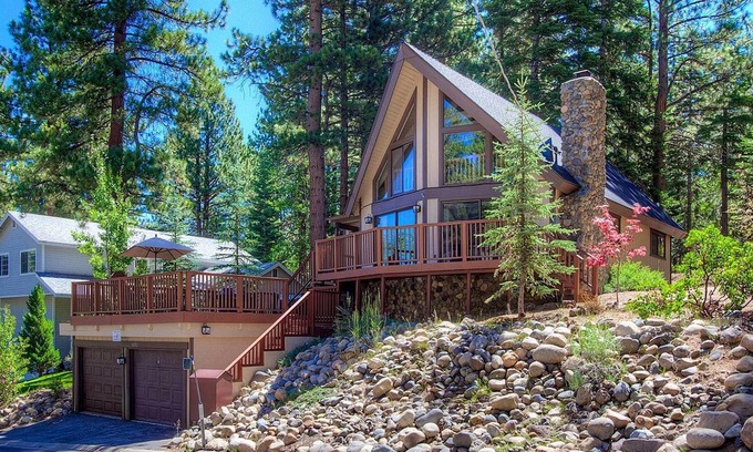 Montgomery Estates Casa | Rocky Top Retreat by Lake Tahoe Accommodations