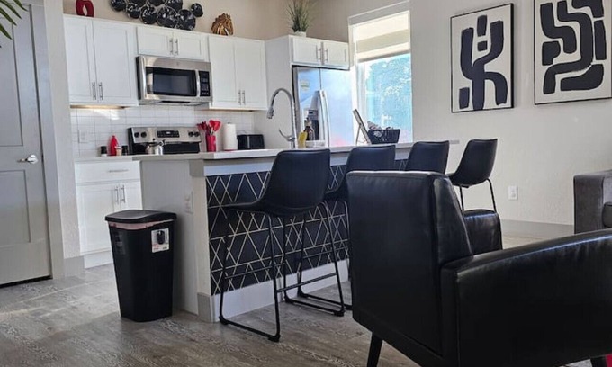 Downtown San Antonio Condominio | Romantic Getaway Hotel/Apt facing Riverwalk