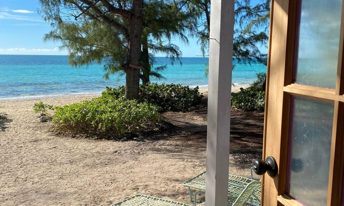 Spanish Wells Cabina | Romantic getaway on the beach