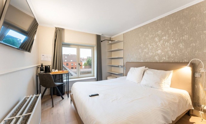 Historical Center Bruges Hotel | Romantic Room in Bruges Center
