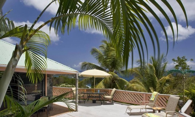 Estate Dorothea Cabaña | Romántica Stone Cottage, Tu Island Hideaway de todo!