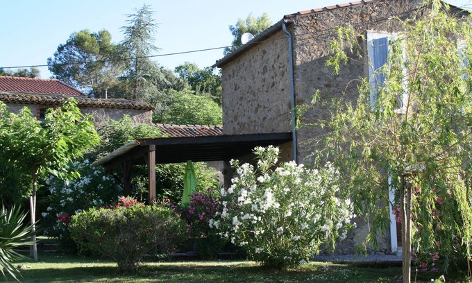 Gabian Casa | Romantic tower house for two on the La Grange winery