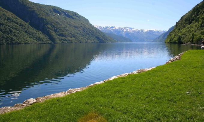 Ulvik Cabina | Romantisk Ugenert Feriehus ved den Uberørte Osafjorden Innerst i Hardanger