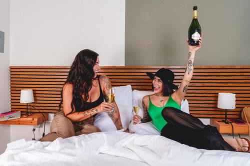Puerta de Tierra Hotel | Romeo Hotel LGBTQ