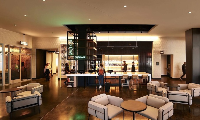 Downtown Atlanta Hotel | Rooftop Bar Onsite! Skyline View w/ Captivating Atmosphere! Parking Available!