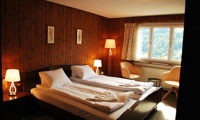 Saas im Prattigau Hotel | Rooms with Private bathrooms