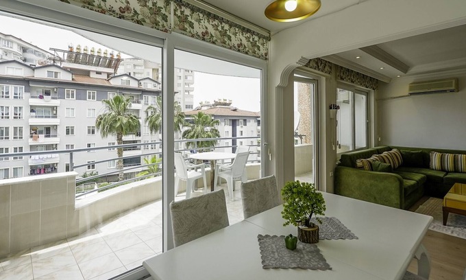 Tosmur Belediyesi Apartamento | Roomy Flat With Pool in a Luxury Complex in Alanya