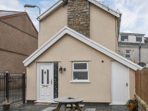 Trecynon Casa | Rose Cottage