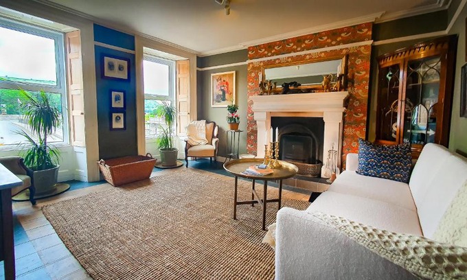 Glenarm Villa | Rose House