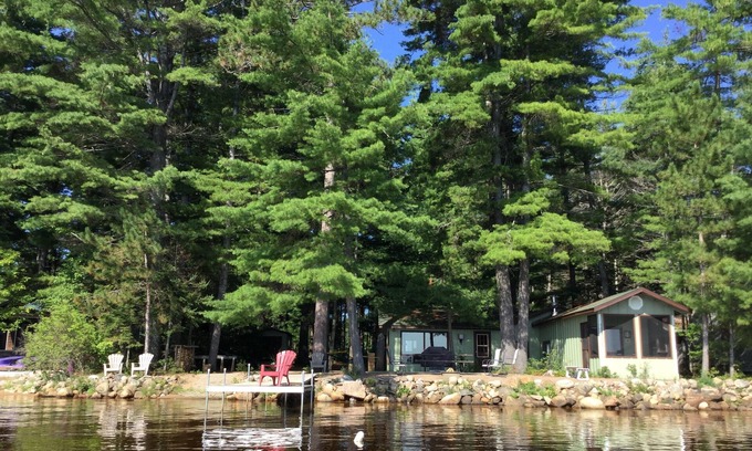 Killaloe Cabaña | Round Lake Family Cottage, cerca de los parques provinciales Bonnechere, Foy y Algonquin