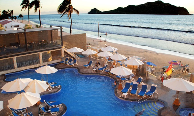 Zona Dorada Complejo | Royal Villas Resort