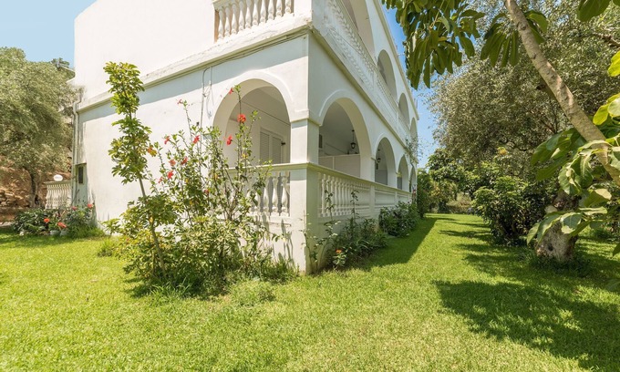 Amoudi Apartamento | Ruassi Studios - Open Plan studio with balcony