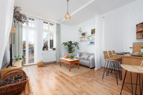 Magdeburg Apartamento | Ruhig - Privatparkplatz - barrierearm Quiet - private car park - low barrier