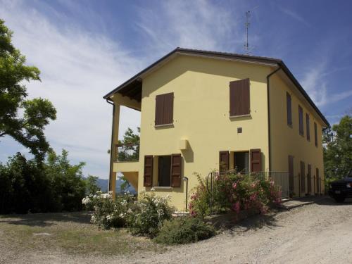 Casalfiumanese Apartamento | Rural Retreat in Sassoleone