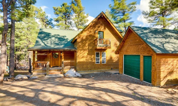 Pagosa Springs Casa | Rustic Pagosa Springs Cabin with Hot Tub and Game Room
