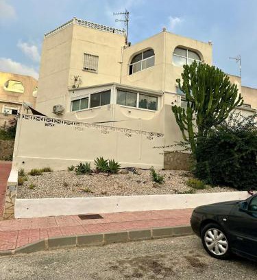 San Miguel de Salinas Casa | Rustige, nette vakantie woning met veel extra's