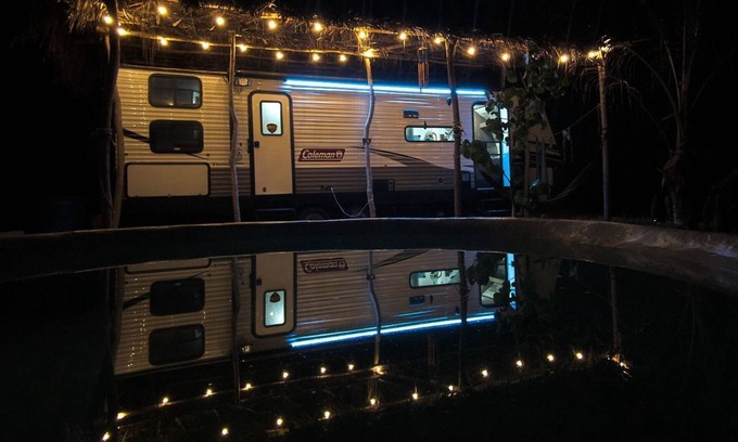 Puerto Escondido Casa | Casa rodante en la playa con alberca y Starlink