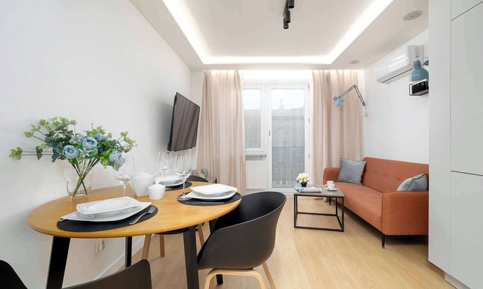 Rzeszow Apartamento | Słoneczna 1 | Rzeszów | Stylish Apartment | Air Conditioning | Desk | 2 Bedrooms