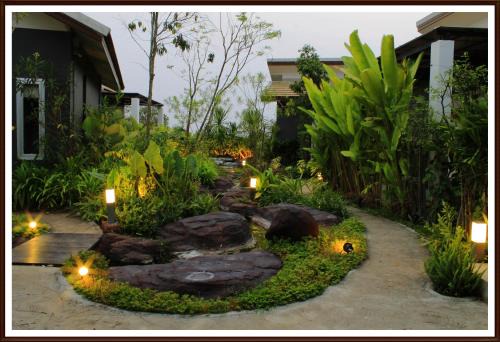 Det Udom Complejo | Saabpaiboon Grand Resort