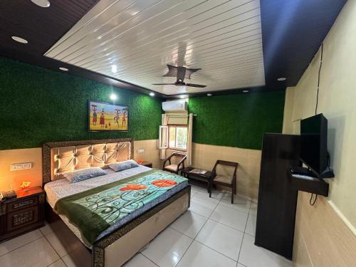 Hamirpur Hotel | Sadyal Hotel And Restaurant