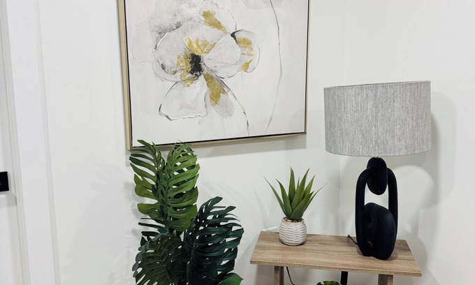 Southwest Edmonton Casa | Safe haven- Spacious and cozy two bedroom suite