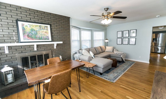 Rock Hill Casa | Safe Quiet Neighborhood! Clean and Cozy Family Friendly 2 bd w/ Large Deck!