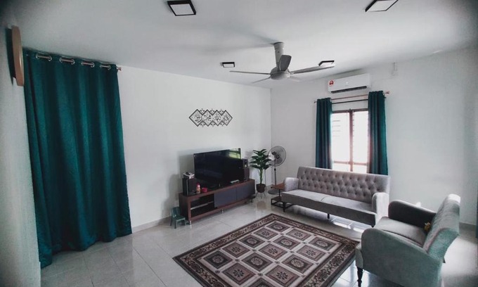 Karak Casa | Safiya Homestay Karak Setia