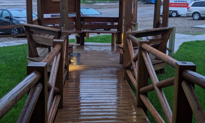 Broadus Cama Y Desayuno | Sagebrush Inn and Suites