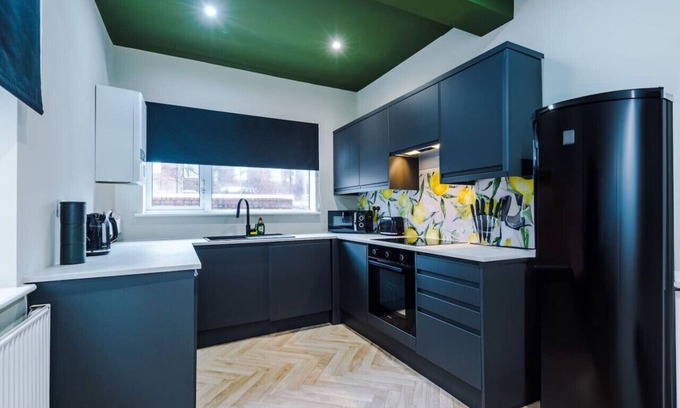 Salford Casa | Salford Sanctuary 5 Bed House