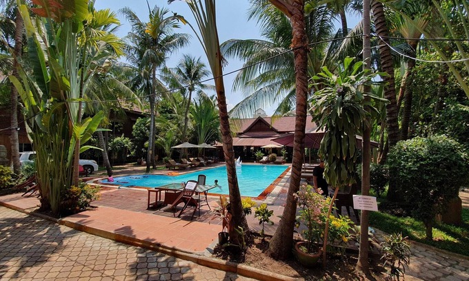 Taphul Village Area Hotel | Sam Moon's Hotel Angkor Wooden House