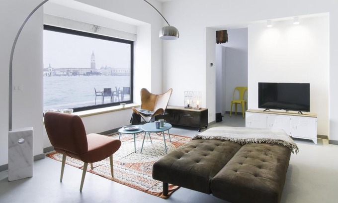 Isola San Giorgio Maggiore Casa | San Mark's basin best view