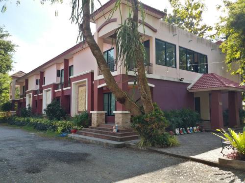 Nong Nam Daeng Hotel | Sand Paisan Resort