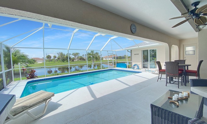 Pine Valley Villa | Villa Sandpiper, capacidad para 6 personas, piscina privada climatizada, Rotonda, Florida